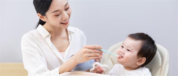 育婴师就业前景如何?