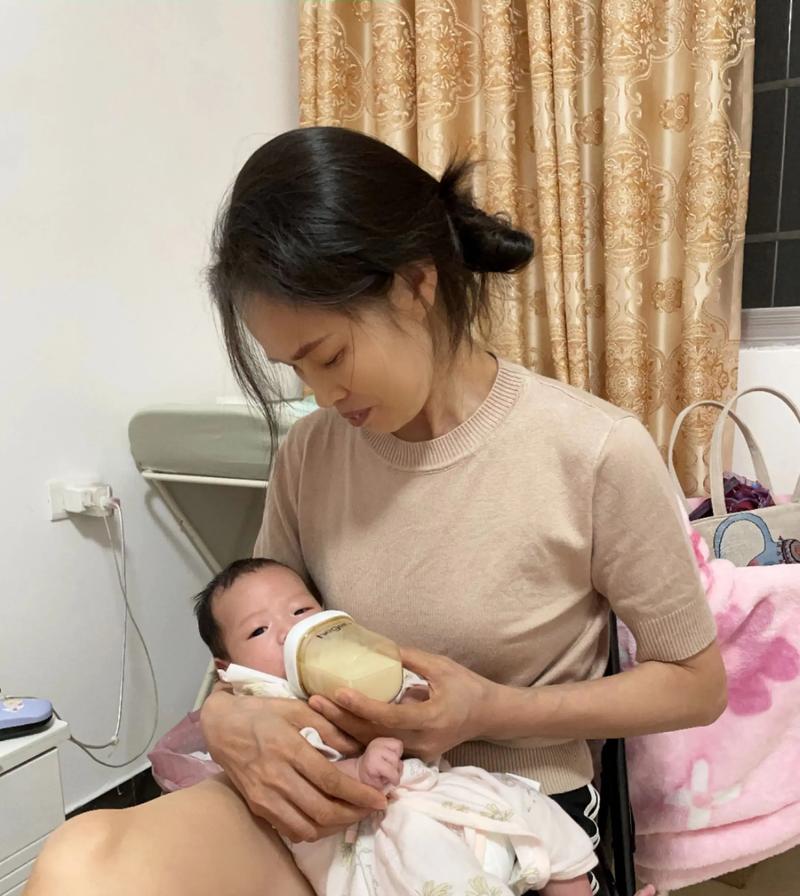 记录生活 #人类幼崽成长记 #月嫂#母婴护理 52天月嫂单 - 抖音