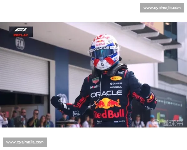 安东内利头盔视角:首圈追尾维斯塔潘瞬间全记录