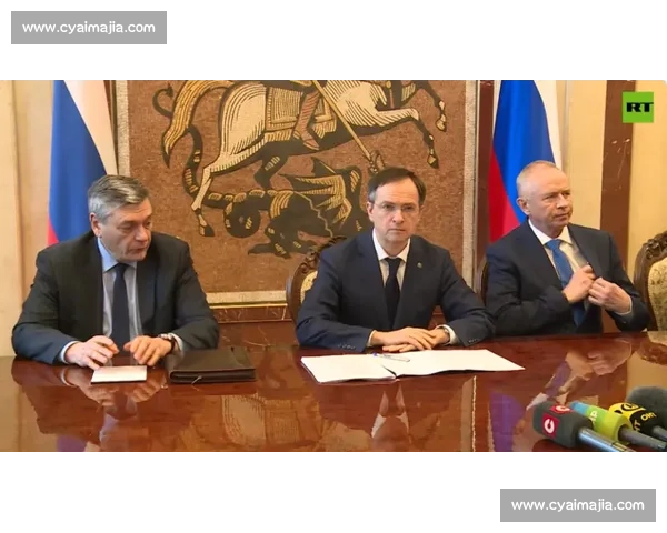 科莫主席亲赴伊斯坦布尔谈判！莫拉塔转会进入生死时速